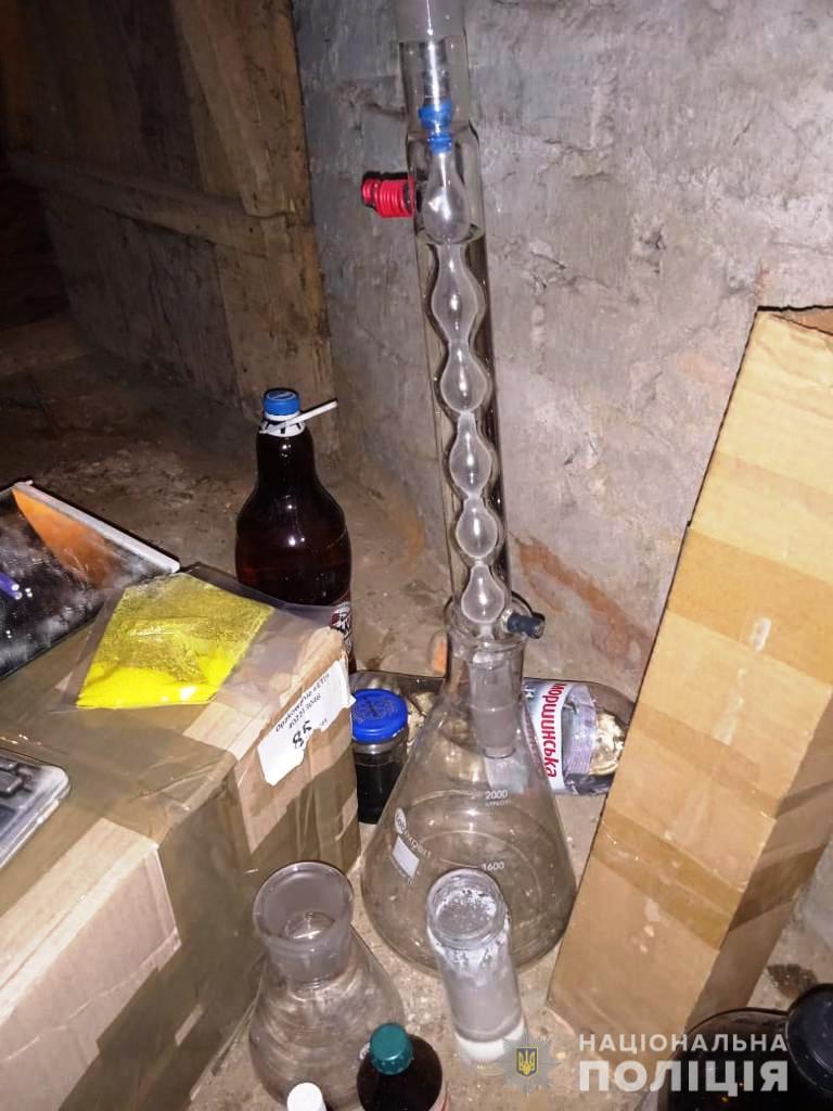 У Вінниці правоохоронці викрили нарколабораторію (ВІДЕО)