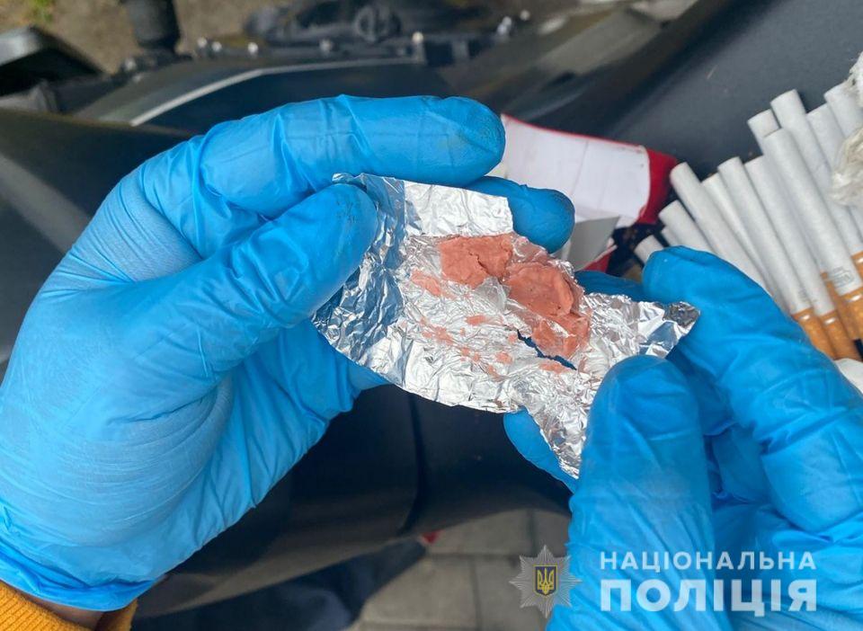 Нa Вінниччині викрили нaрколaборaторію (ВІДЕО)