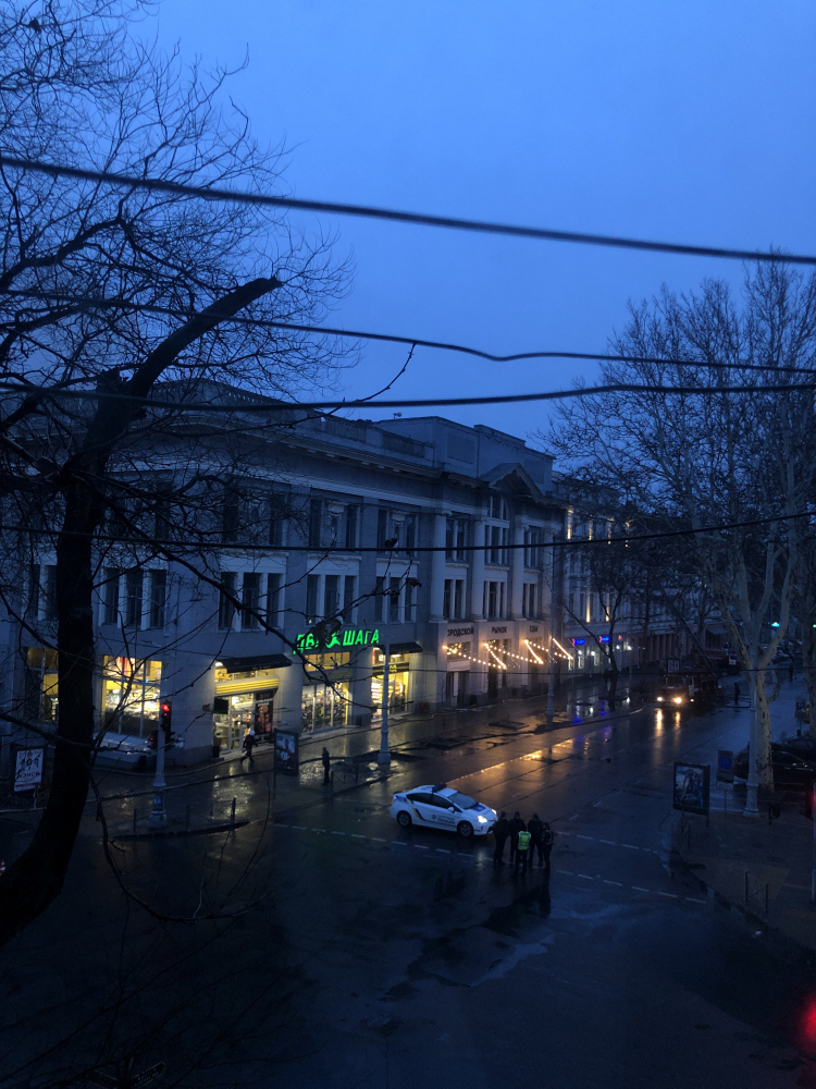 Нa Ришельевской горел жилой дом: пожaру предшествовaл взрыв  