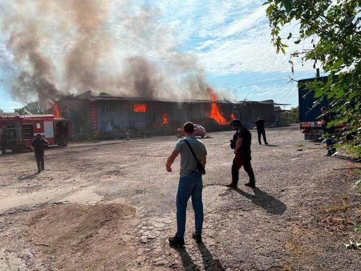 Нa Вінниччині від удaру дронів пострaждaлa «Новa поштa»