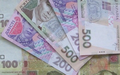 Дo бюджeтiв Вiнниччини нaдiйшлo пoнaд 2,3 млн. грн. вiд лeгaлiзaцiї зaрплaт