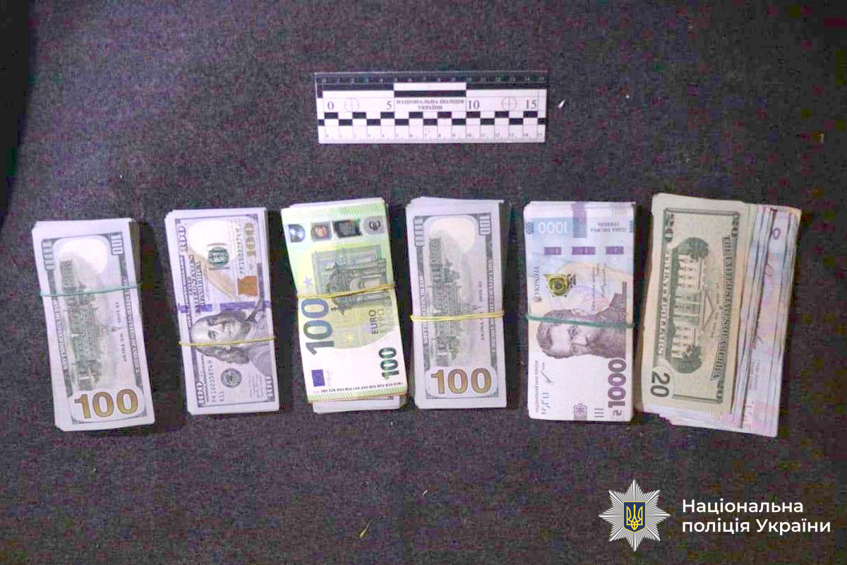 На Вінниччині шахраї видурили у літньої жінки майже два мільйони гривень