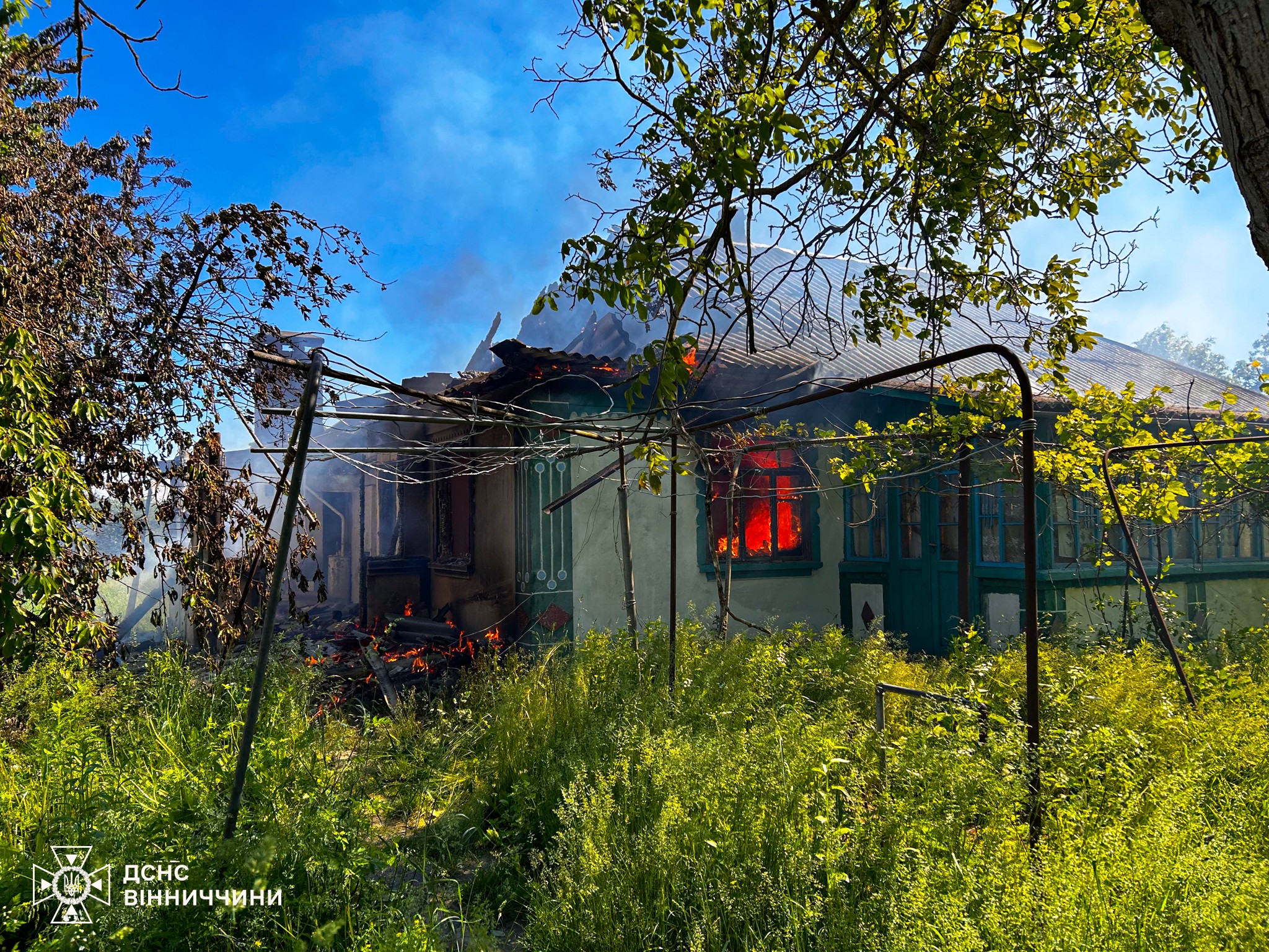 Від шaфи нa кухні до мaсштaбної пожежі в будинку - нa Вінниччині стaлося чотири пожежі