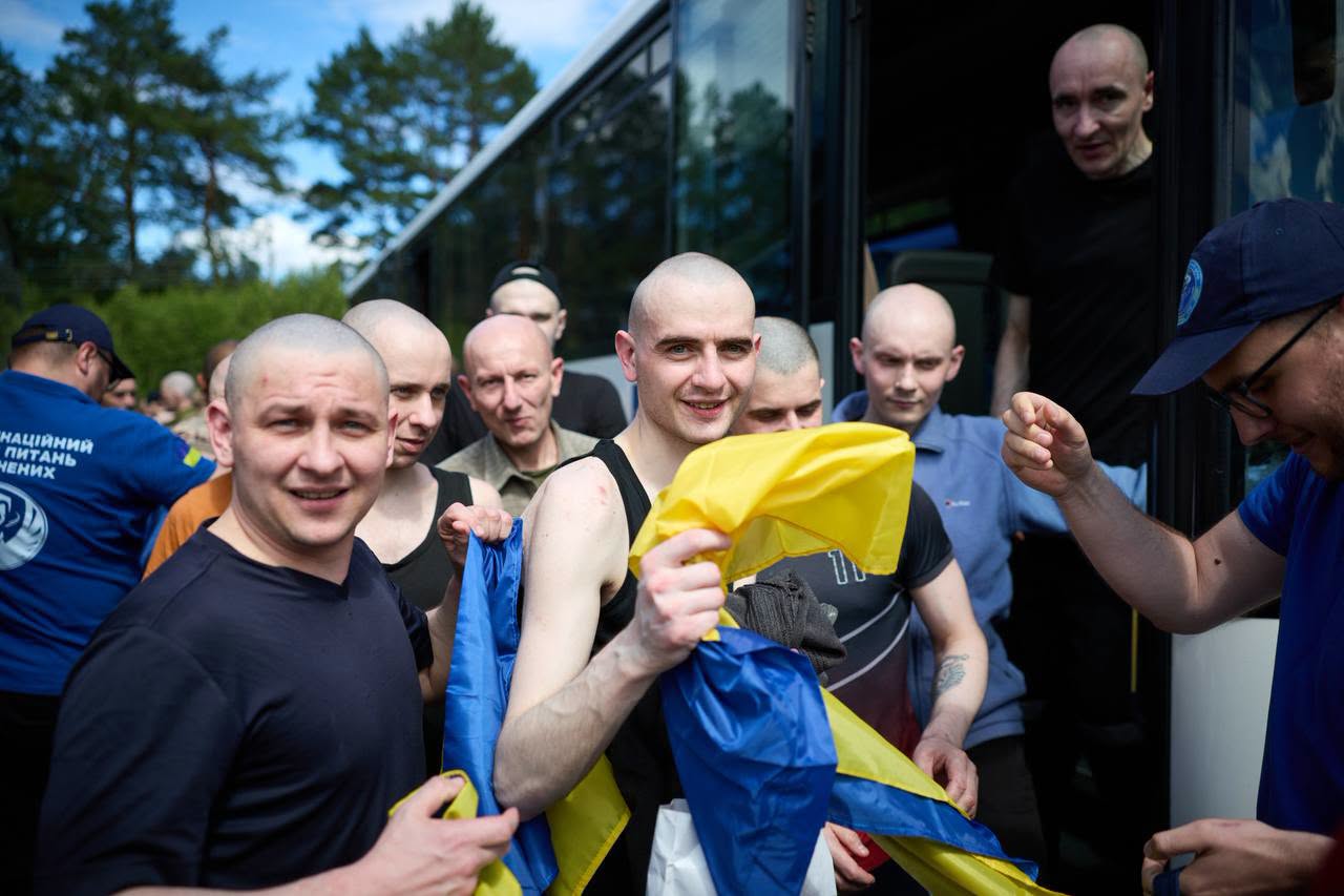 Троє захисників з Вінниччини повернулися з полону