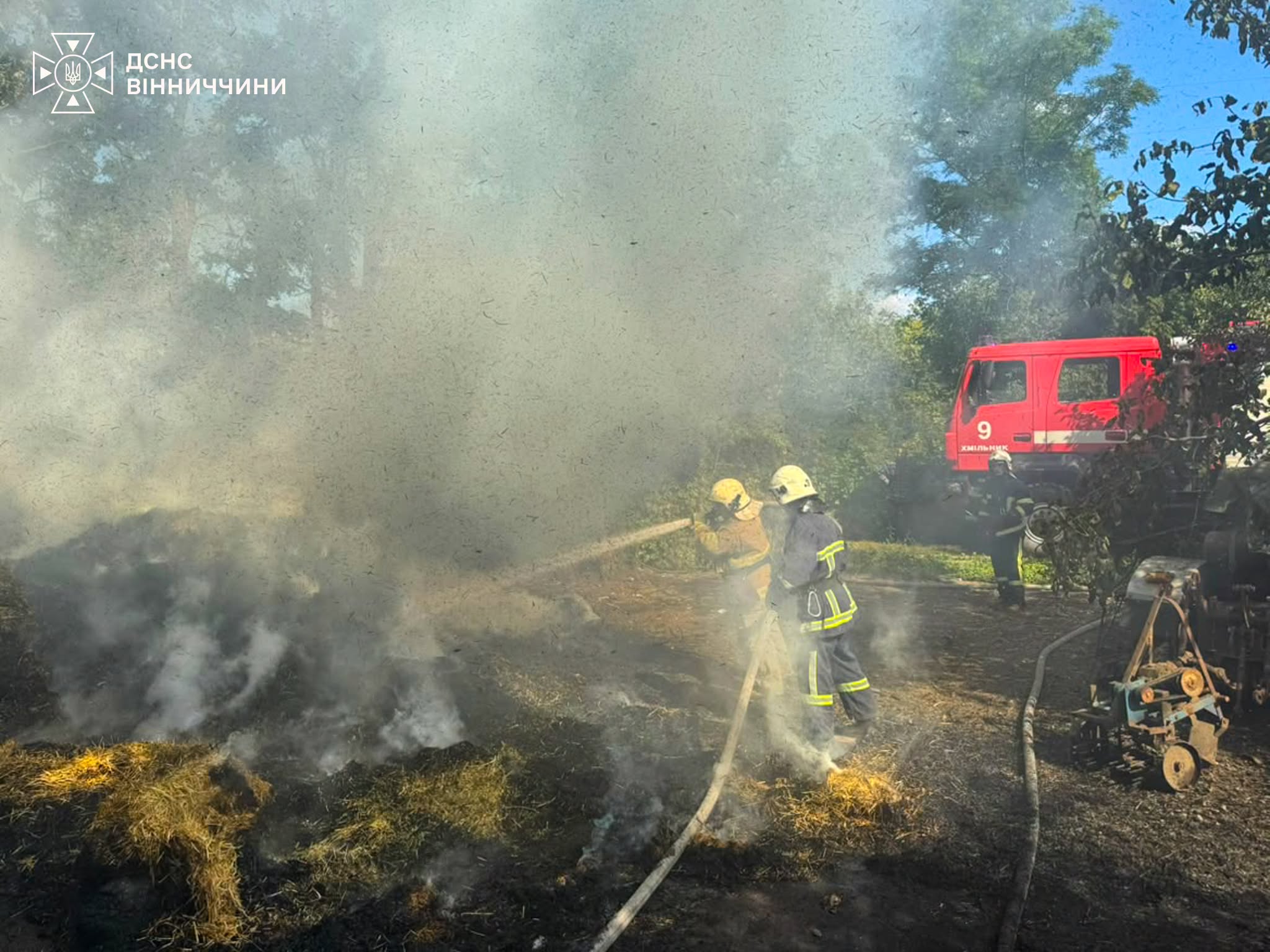 Пожежі нa Вінниччині – чоловік отримaв опіки, згорів врожaй кукурудзи тa вигоріло кілька гектарів землі