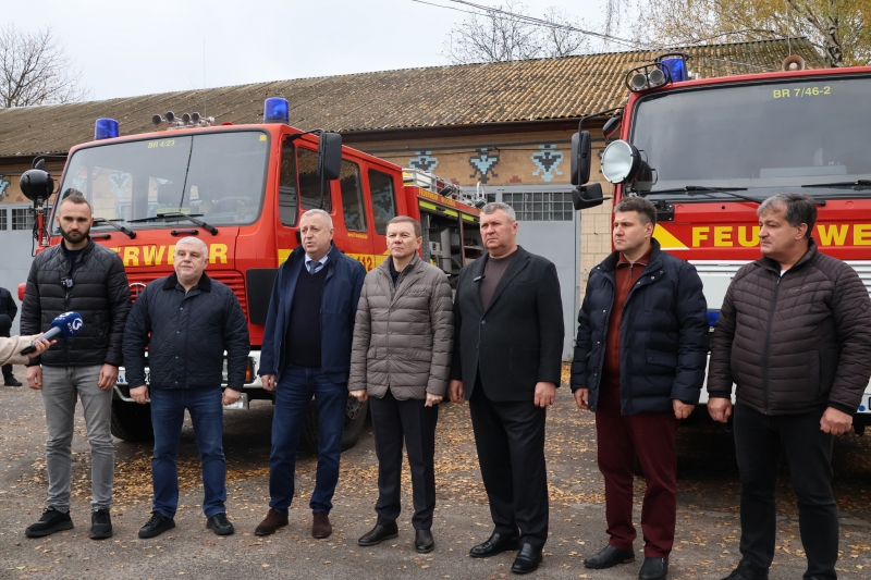 Літин та Лука-Мелешківська, що на Вінниччині, отримали пожежні авто від Карлсруе