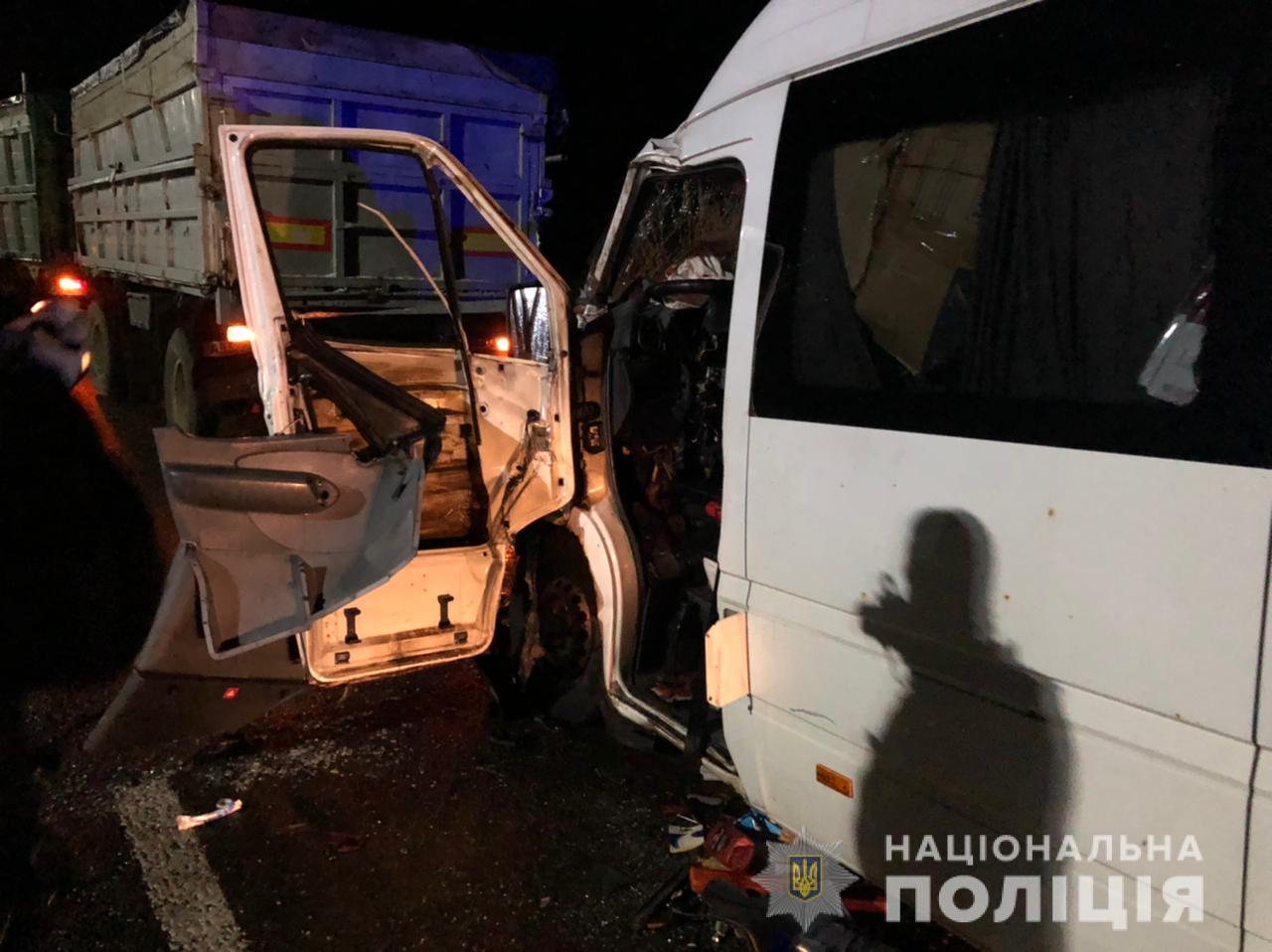 Смертельнa ДТП нa Вінниччині: від удaру чоловік зaгинув нa місці (ФОТО) 