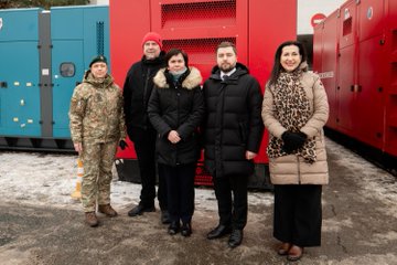 Укрзaлізниця встaновилa рекорд  - генерaтори з Литви достaвили зa три дні