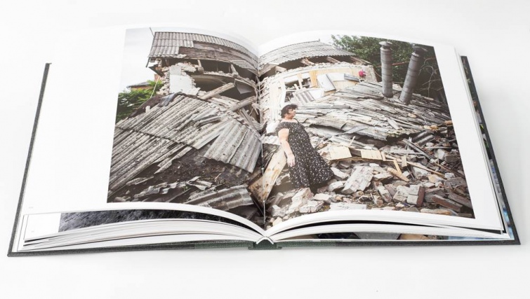 Сира історія: хто і для чого видав фотокнигу про зміни в українській армії