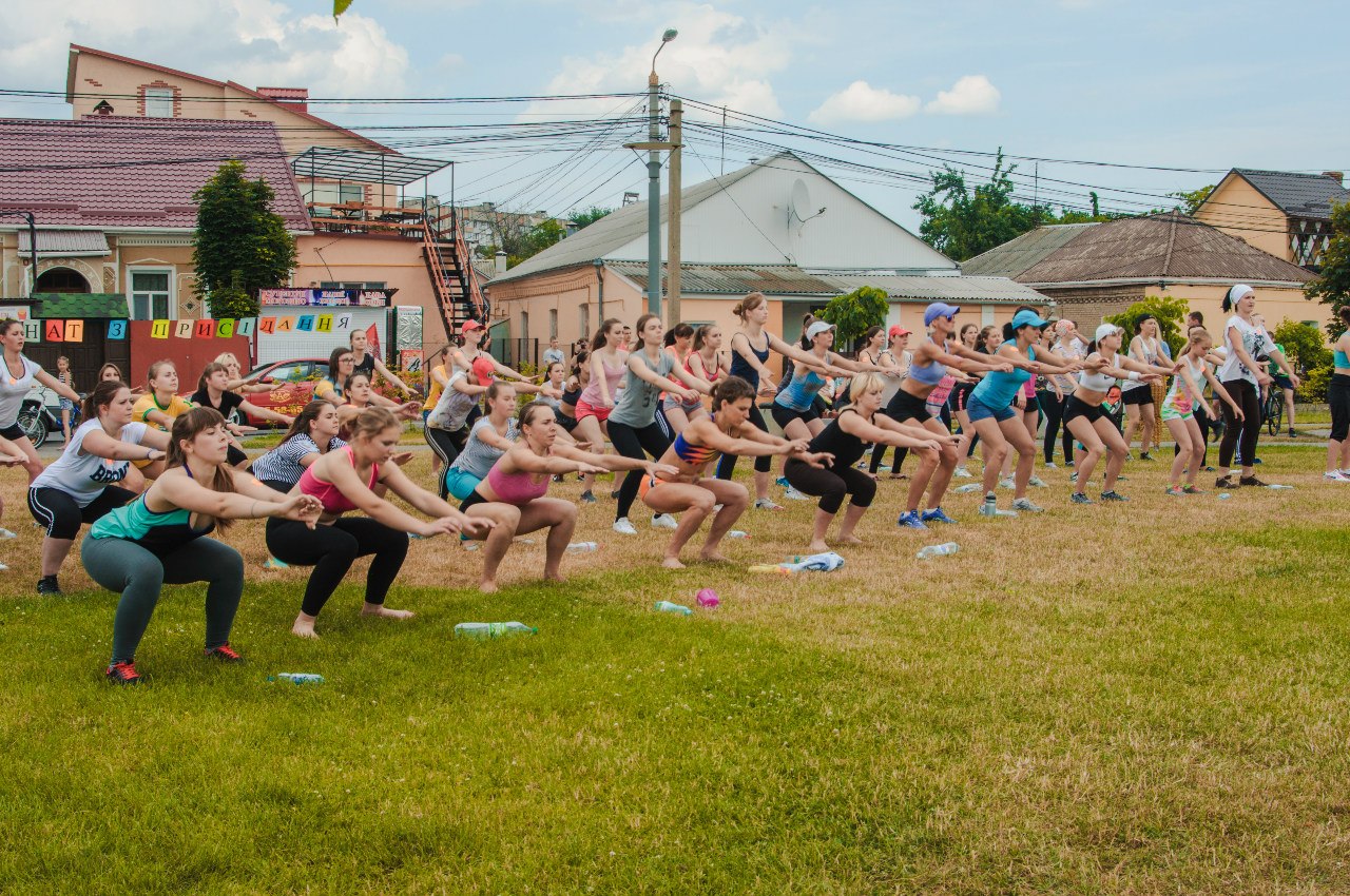 Хлопці віджимаються, дівчата присідають: у Вінниці пройде студентський турнір
