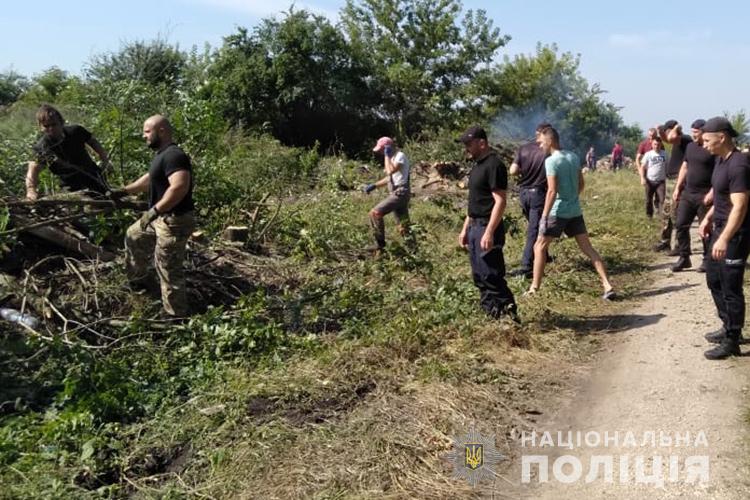 На смітнику знайшли тіло хлопця, яке заховали його друзі 17 років тому