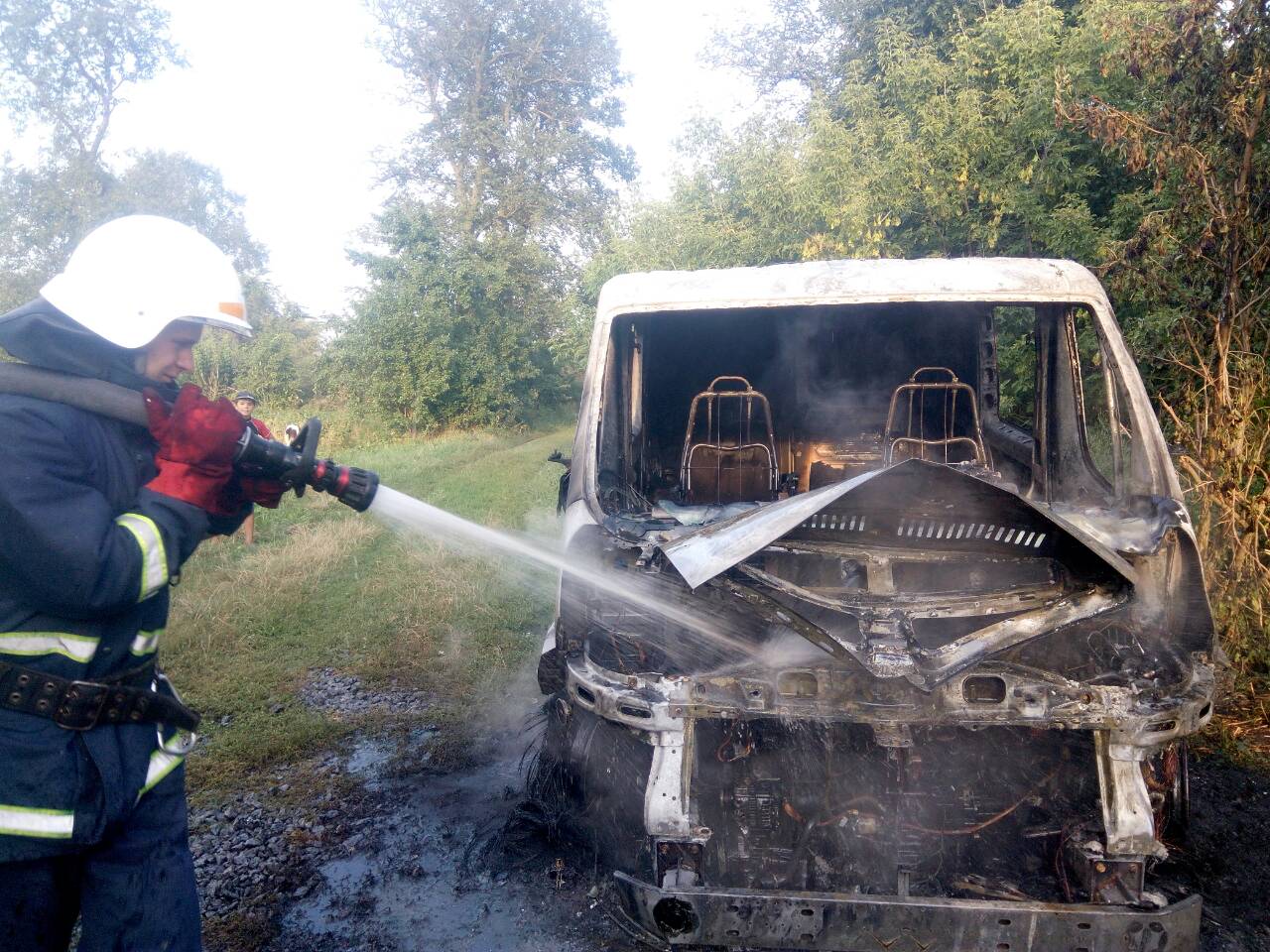 На Вінниччині згорів автомобіль