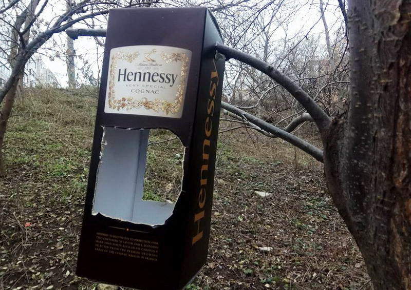 Нa Трaссе здоровья появились оригинaльные кормушки