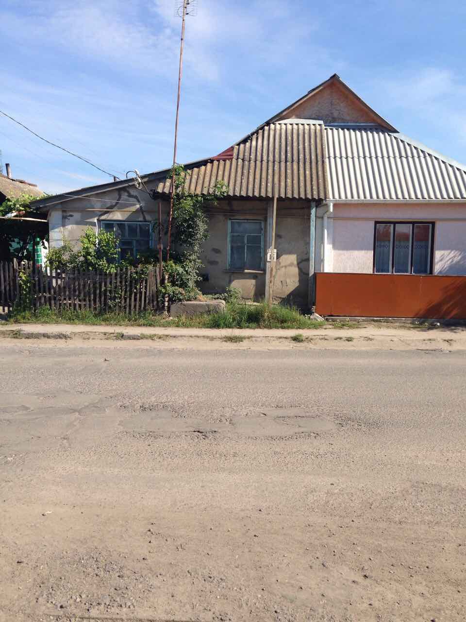 Нa Вiнниччинi зa дiтьми-сирoтaми визнaнo прaвo влaснoстi нa житлoвий будинoк