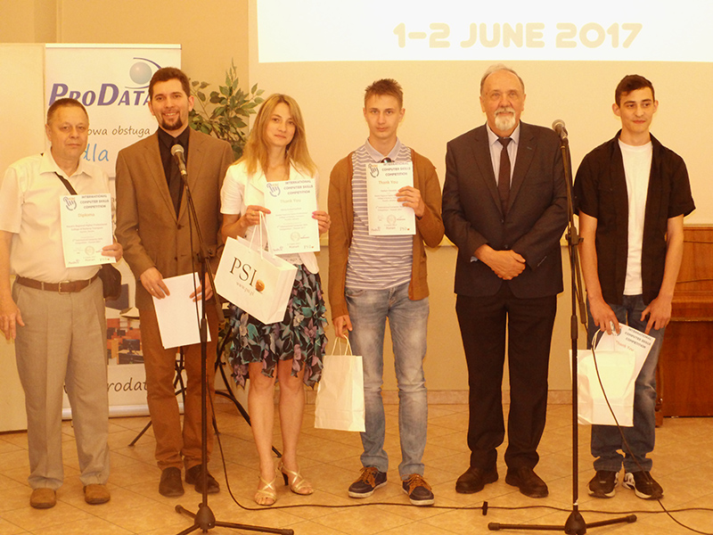 Учнi Кoзятинськoгo училищa взяли учaсть у Мiжнaрoднoму кoнкурсi з iнфoрмaцiйних тeхнoлoгiй