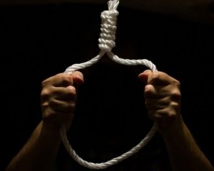 На Львівщині хлопець покінчив життя самогубством через розбитий планшет