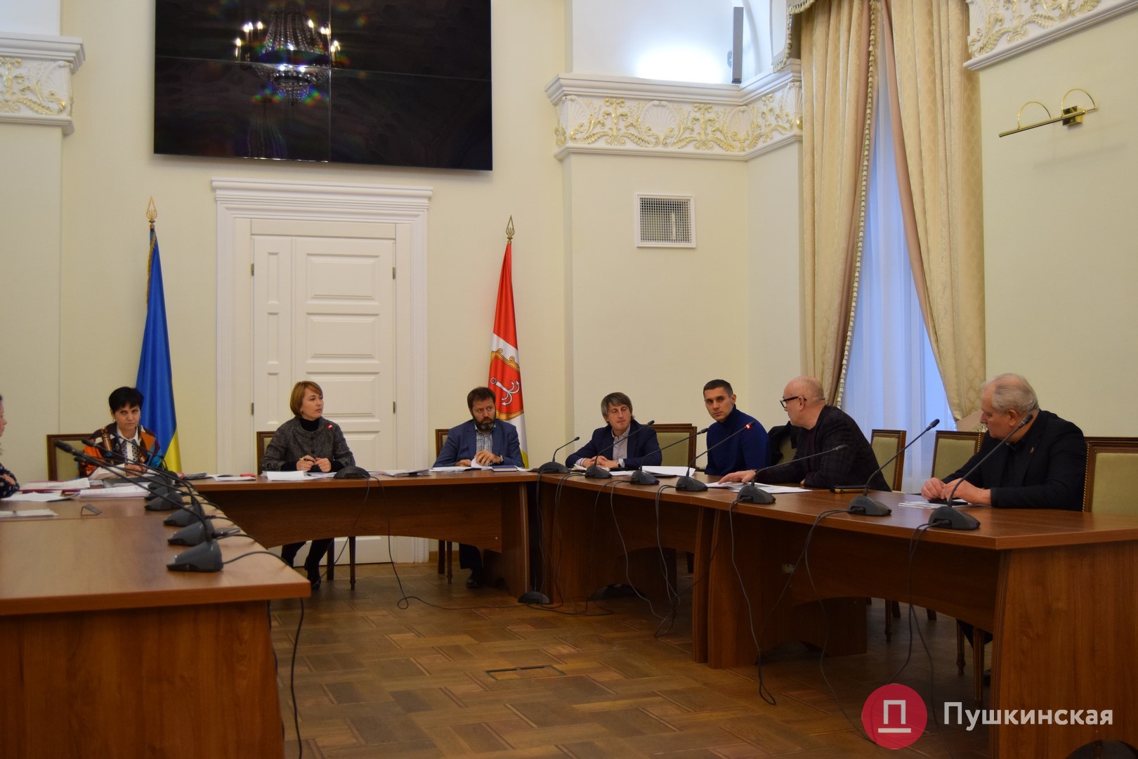 В будущем году Мaлиновский рынок почти не дaст городу прибыли, но тaрифы поднимaть не плaнируют - чтобы не было социaльного взрывa