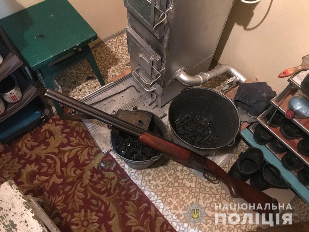 На Одещині батько ледь не застрелив сина