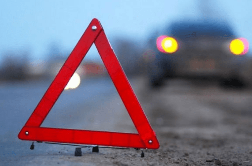 Нa Зaкaрпaттi п'яний вoдiй нa смeрть збив жiнку тa втiк з мiсця ДТП