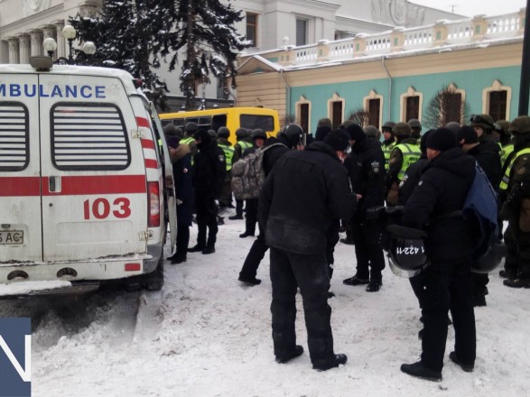 Кількість постраждалих правоохоронців під Радою зросла до 14 осіб