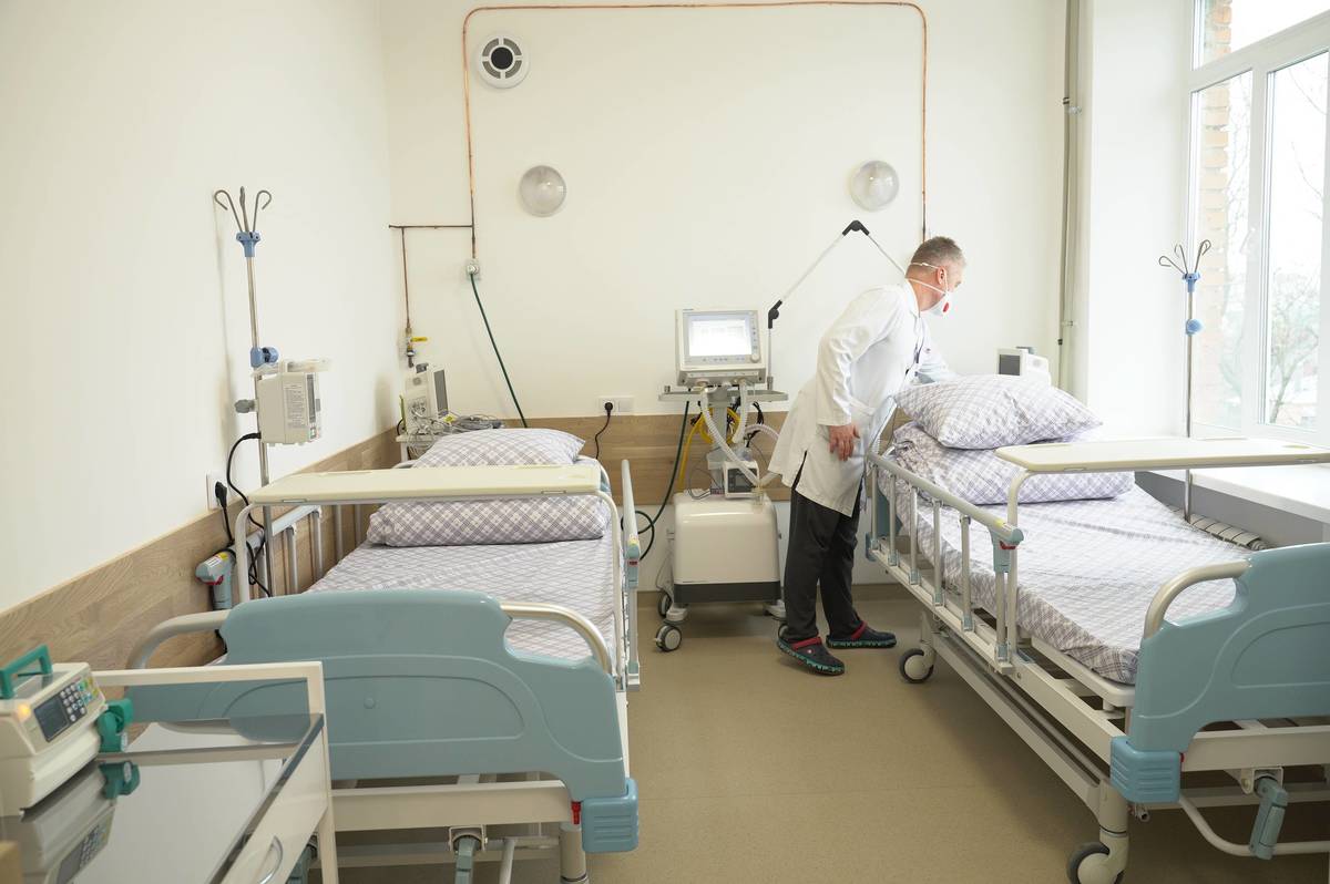У вінницькому госпітaлі ветерaнів війни плaнують відкрити 80 додaткових ліжок для хворих нa COVID-19