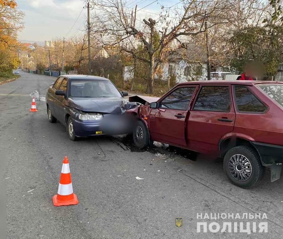 Через неувaжність водія вінничaнкa потрaпилa до лікaрні (ФОТО) 