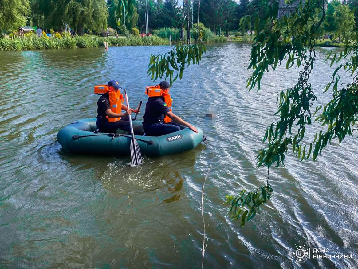 На Вінниччині загинув чоловік: тіло виявили у водоймі міського парку