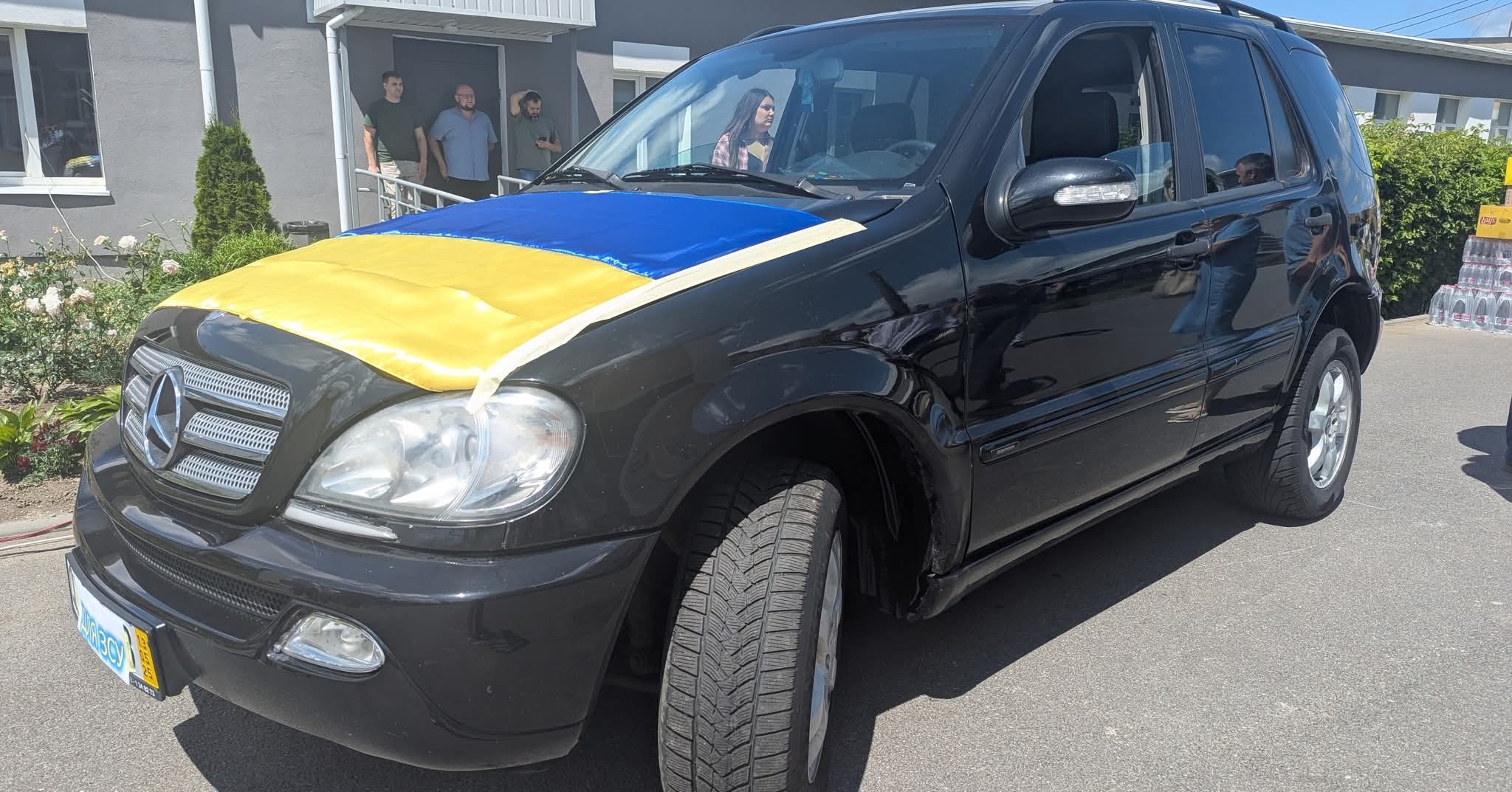 Mercedes із ліцею №13 уже на шляху до фронту