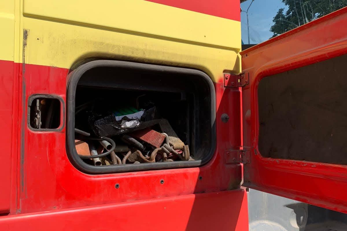 На Вінниччині прикордонники виявили вантажівку з «тестостероновим запасом»