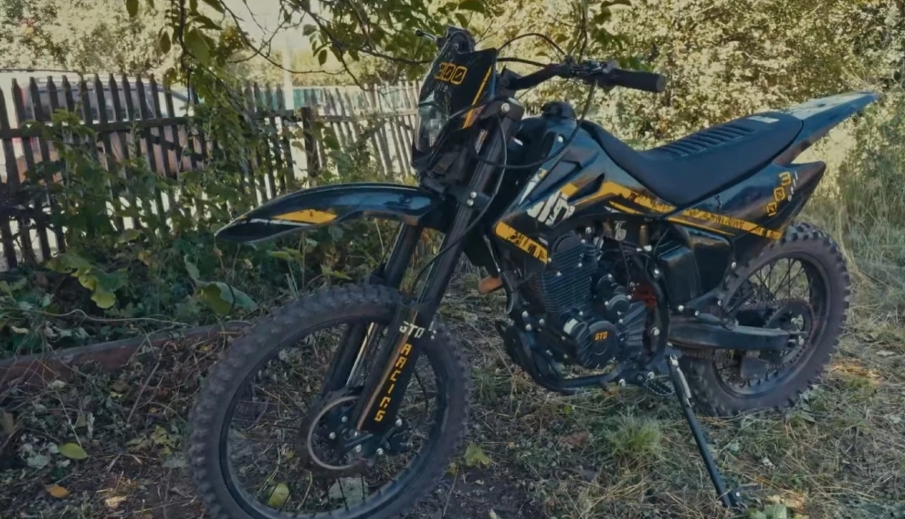 Бійці «Червоної Калини» захопили ворожий мотоцикл