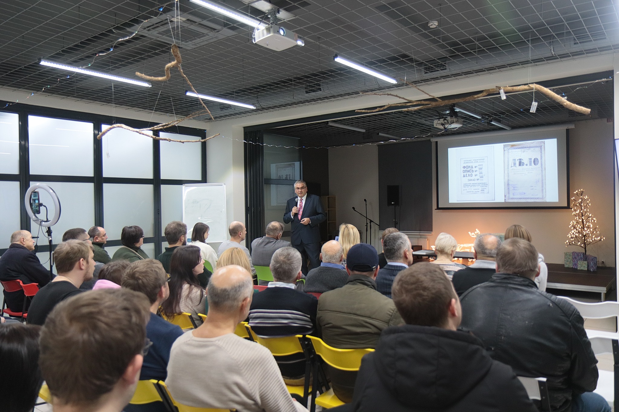 Вінничанин Юрій Легун презентував фундаментальну працю про життя Подільської губернії