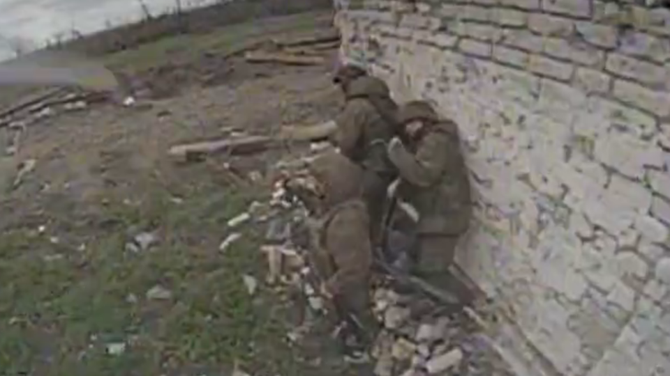 CNN оприлюднив докази російських злочинів: окупанти отримують прямі накази вбивати полонених