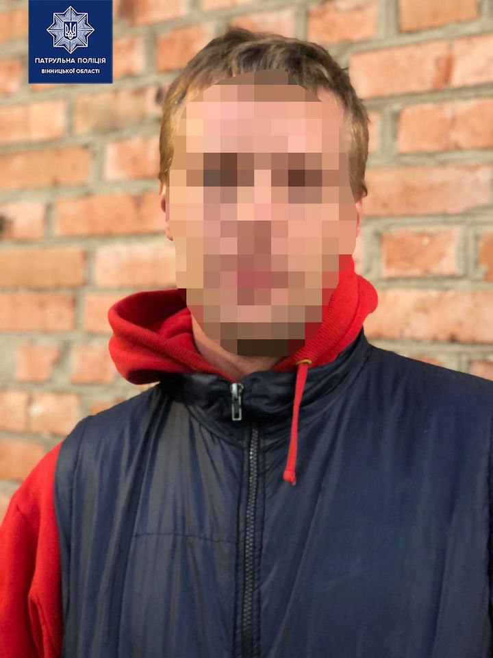 На Пирогова затримали водія без прав та під трьома видами наркотиків