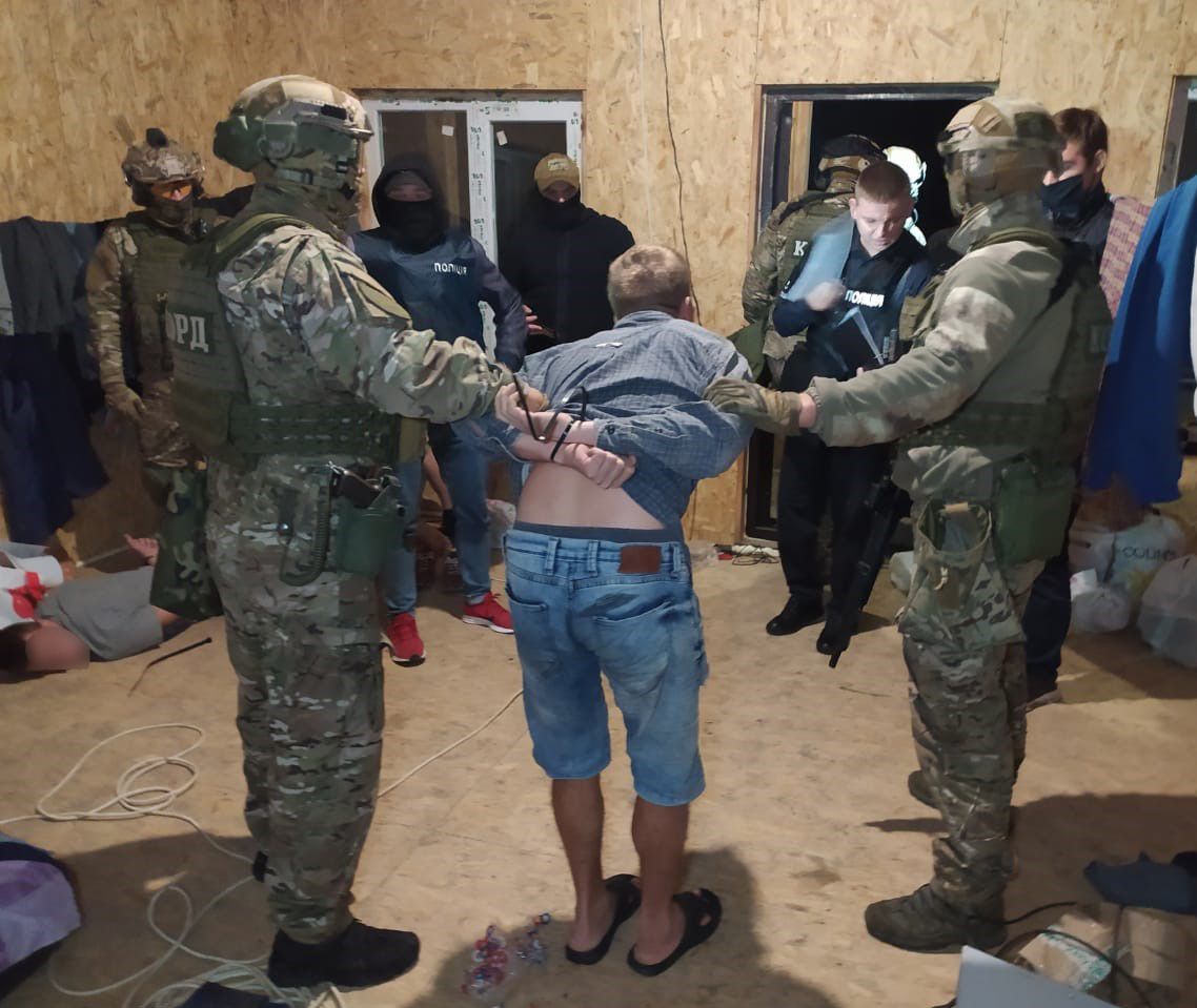 Підривників банкоматів затримано