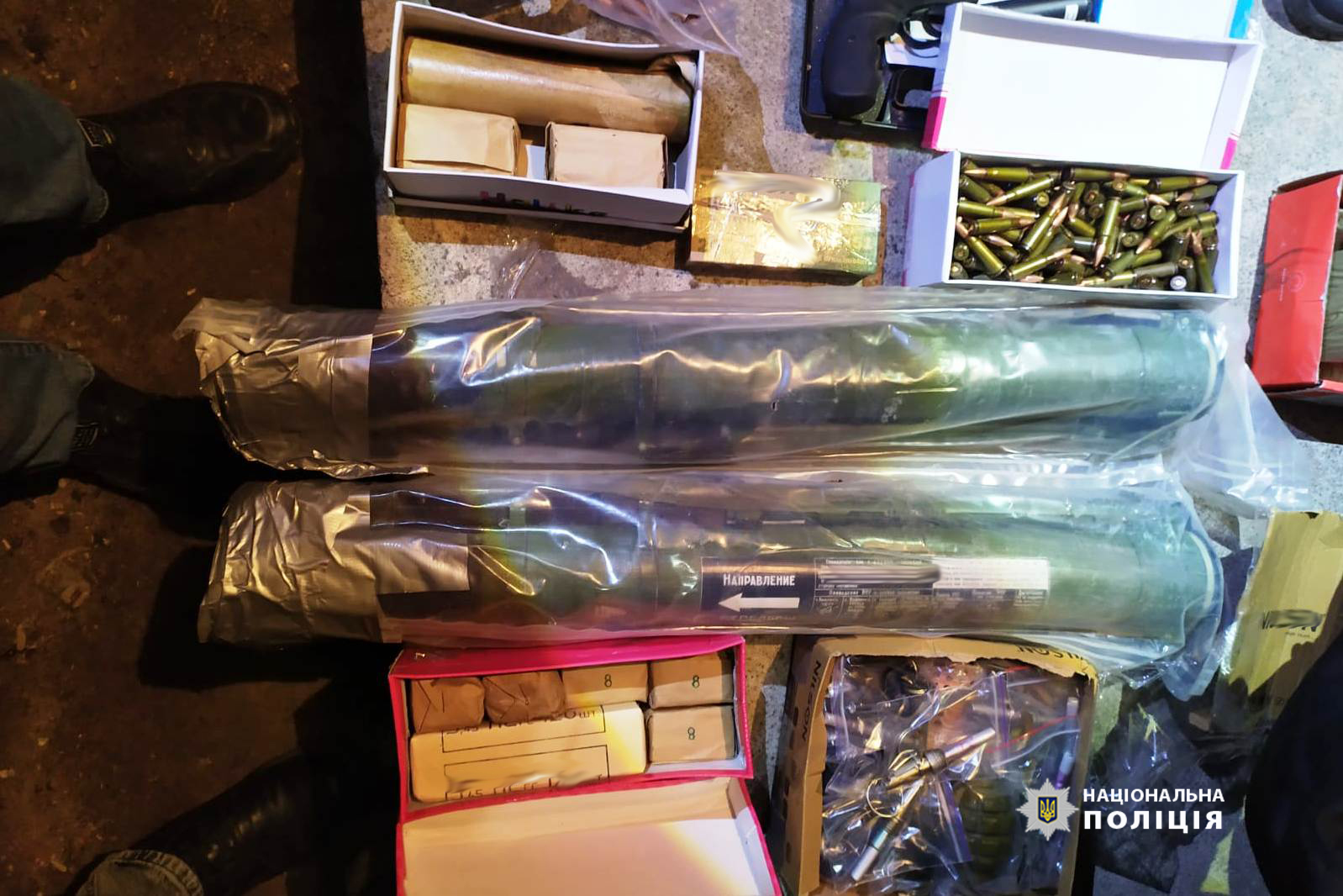 Поліцейські Вінниччини ліквідували канал надходження небезпечних предметів до регіону