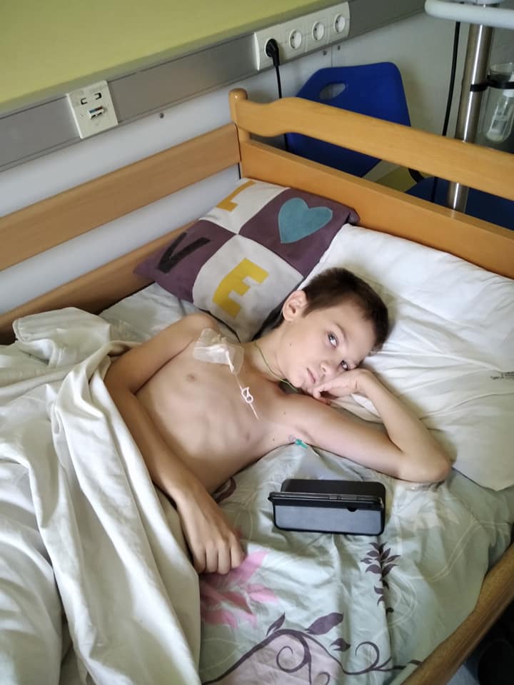 Мужній хлопчик Костя Павицький потребує нашої допомоги