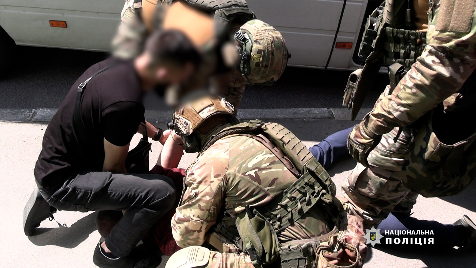 На Вінниччині затримали безробітного чоловіка, який ножем вдарив дівчину 