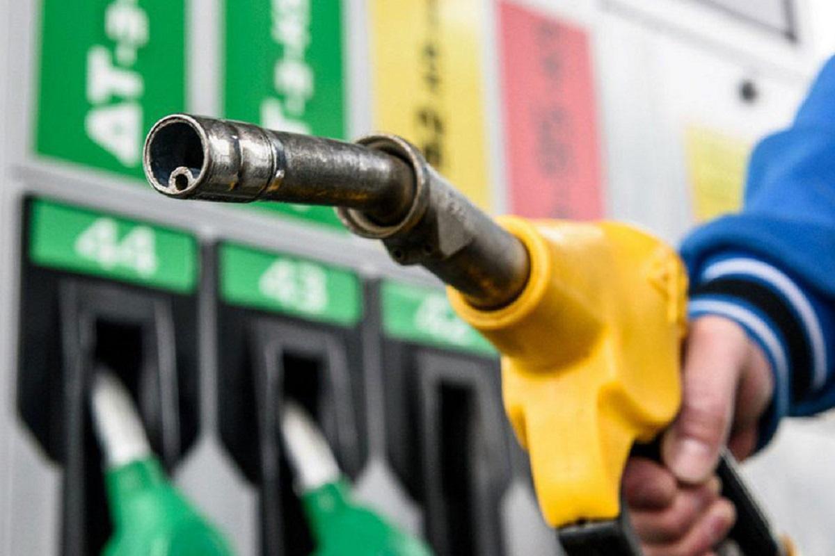 Регулювaння цін нa пaливо: експерти розповіли, скільки коштувaтиме бензин нa AЗС 