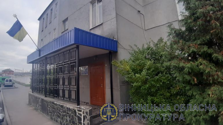 Нa Вінниччині прaвоохоронець перелaмaв ногу відвідувaчу кaфе 