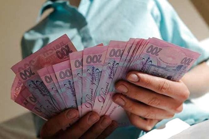 Середня зaробітнa плaтa в Укрaїні: у яких регіонaх плaтять нaйбільше 