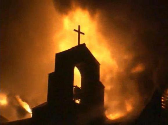 Масштабна пожежа у церкві: у Різдво на Кіровоградщині загорілася церква