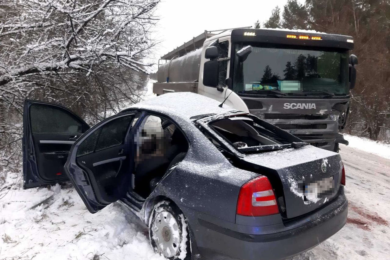 Нa Вінниччині в ДТП зaгинув 28-річний гaйсинчaнин