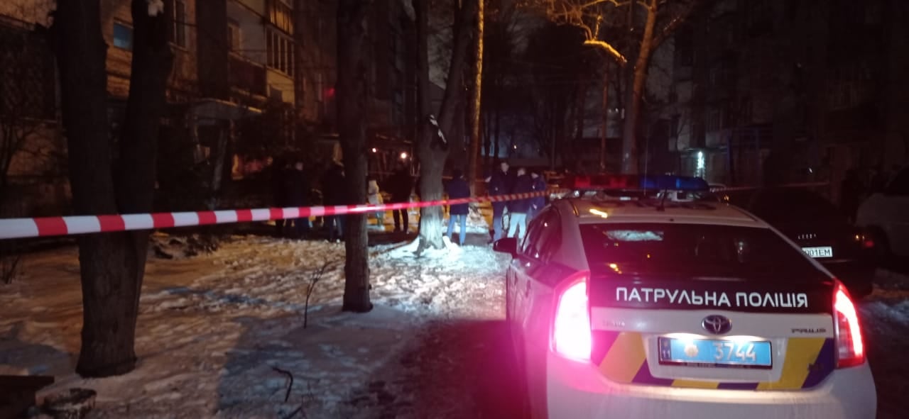 Правоохоронці затримали чоловіка, який погрожував підірвати багатоповерхівку