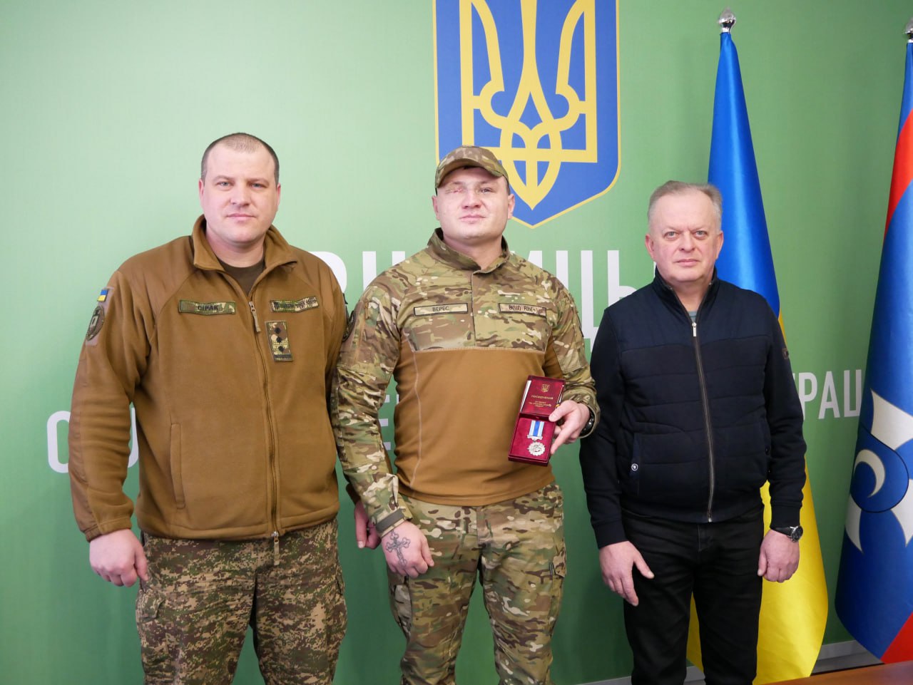 На Вінниччині нагородили нацгвардійця Віталія Вереса за відвагу та службу Україні