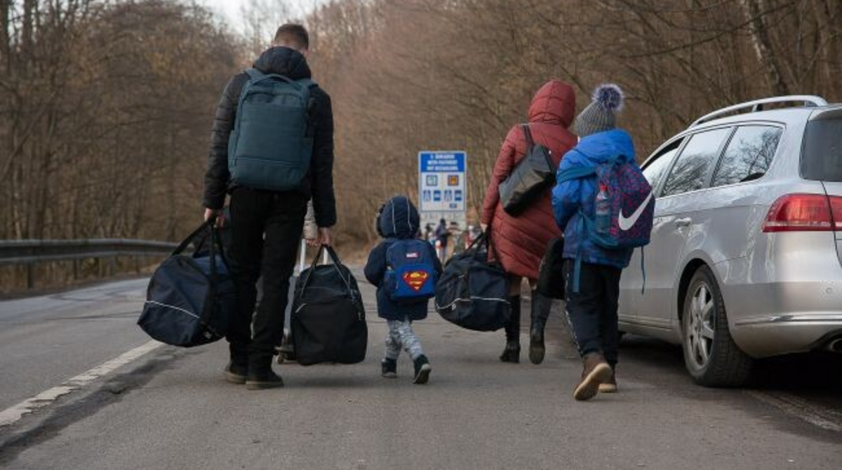 В Україні спростили правила виїзду груп дітей за кордон