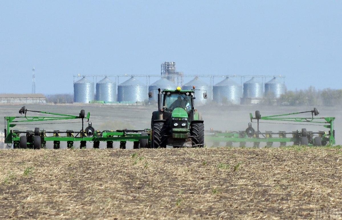 У Мінагрополітики розповіли, якими темпами українці розпродають землю