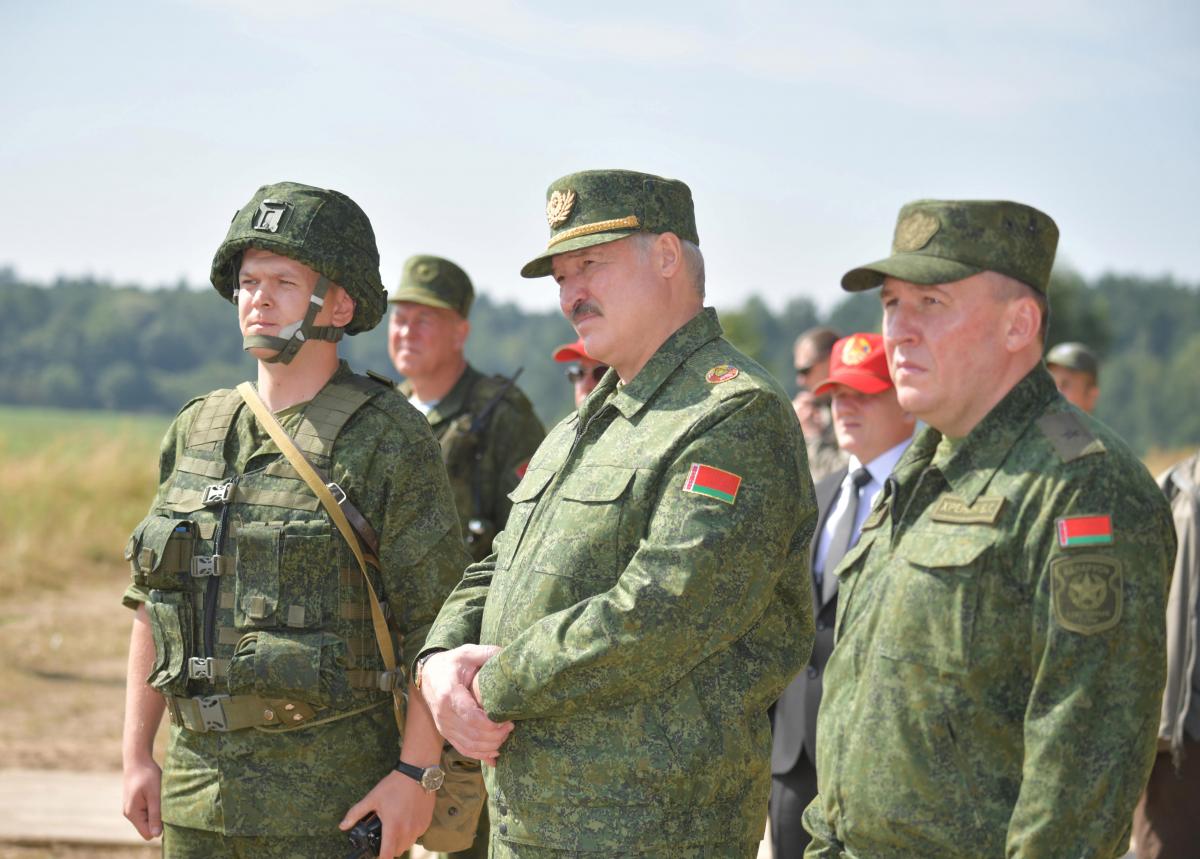 Війська Білорусі на кордоні з Україною зміцнюють позиції та ведуть розвідку