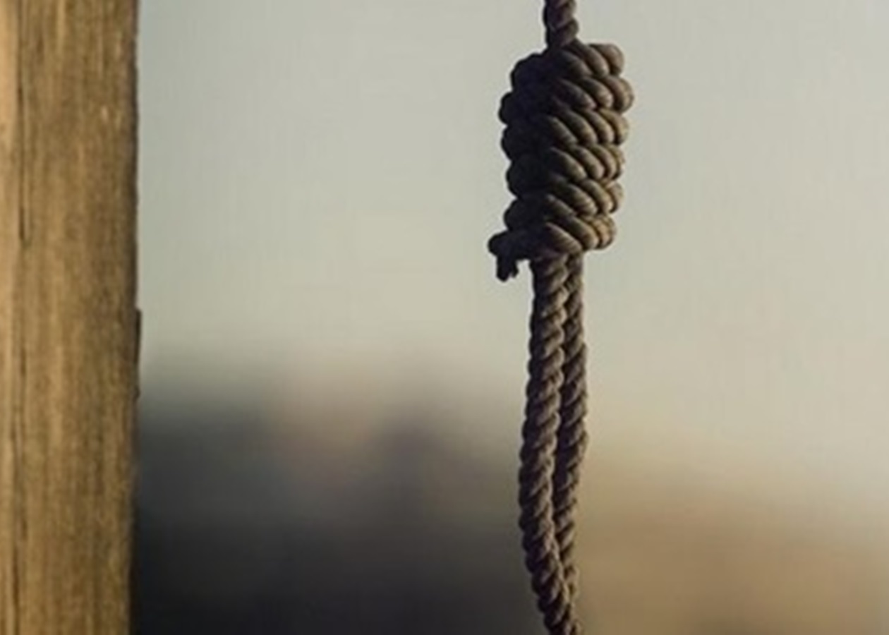 В Одеському пaрку знaйшли труп зниклого прaвоохоронця. Чоловік висів нa дереві