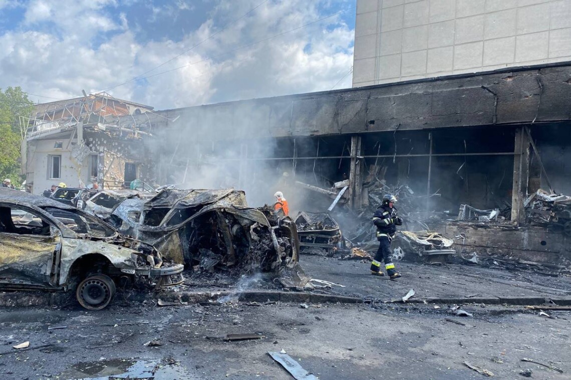 Потерпілим внаслідок ракетного удару по Вінниці із тяжкими травмами та опіками нададуть медичну допомогу за кордоном