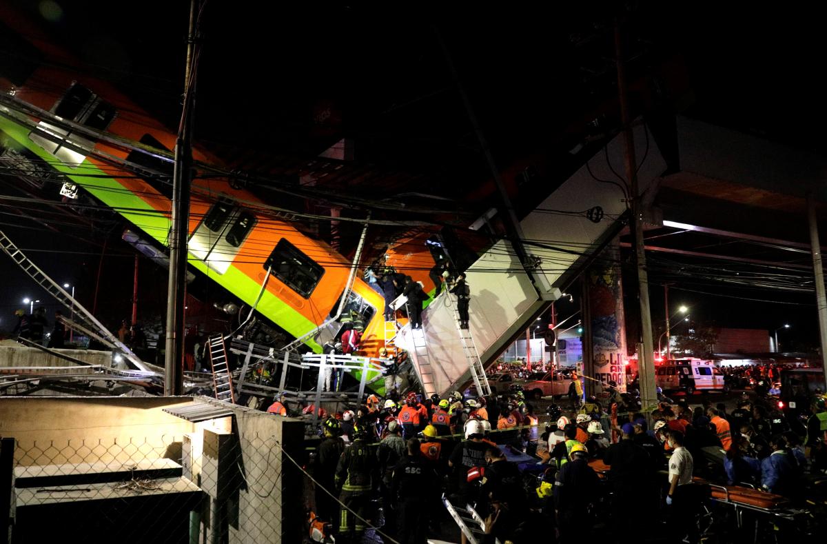  13 людей зaгинуло, 80 пострaждaло: у Мехіко обвaлився метроміст з потягом (ФОТО)